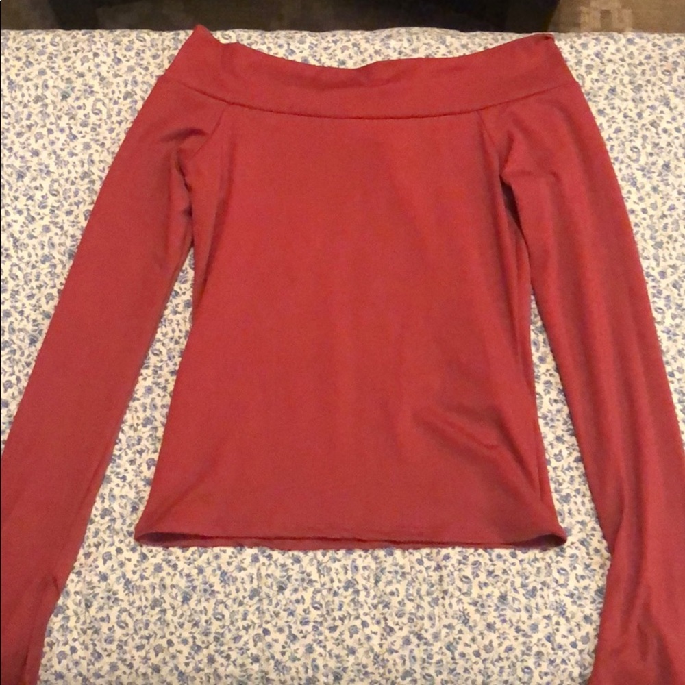 Off the shoulder long sleeve top